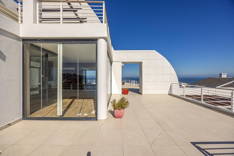 3 Bedroom Property for Sale in Bloubergstrand Western Cape